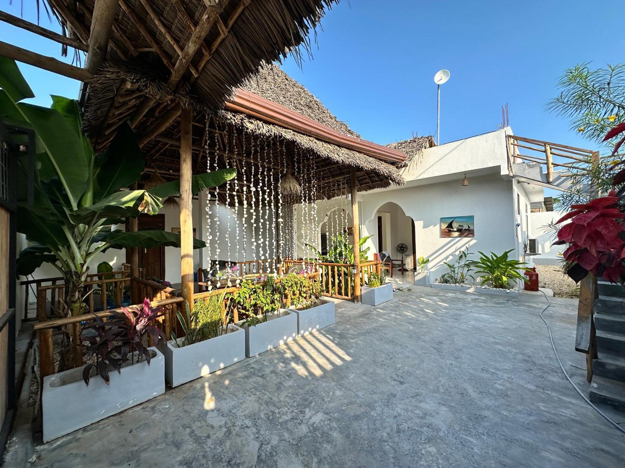 Happy House Nungwi Otel Dış mekan fotoğraf
